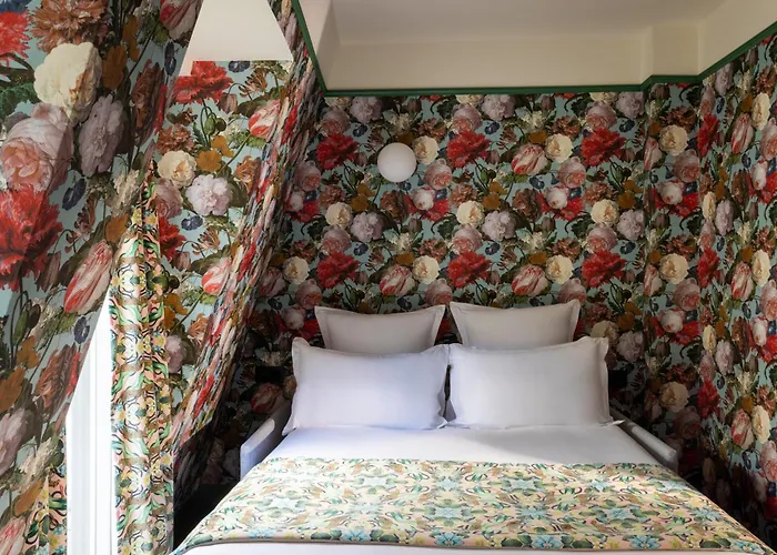 Hotel Ginette A La Folie & Spa París